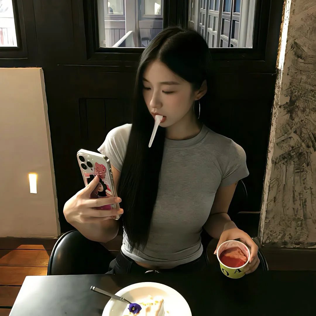 持摄像机的人